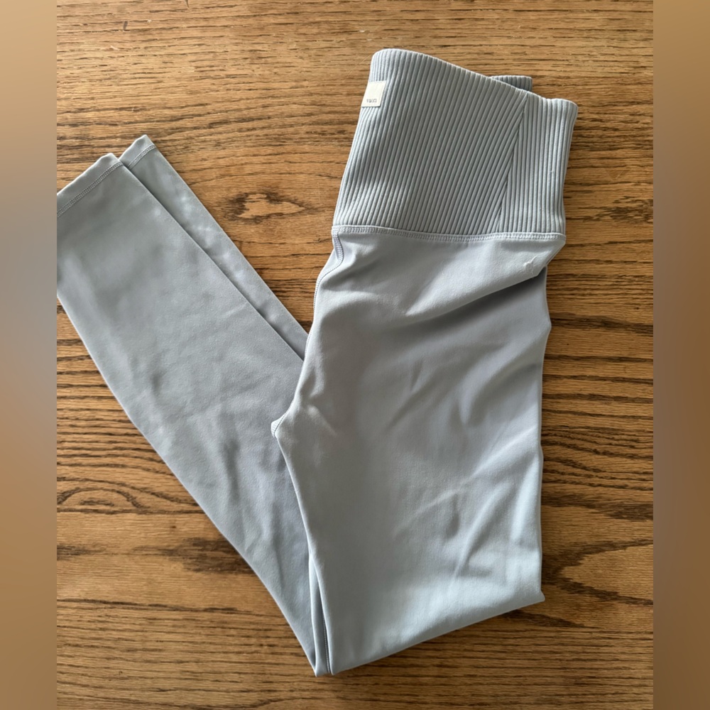 Vuori high waist light blue rib leggings for yoga, running, athleisure